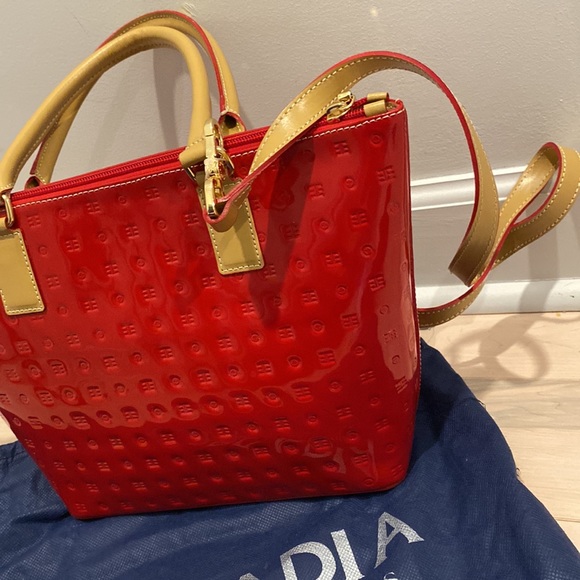 Arcadia red tan trim satchel shoulder bag - Picture 9 of 14